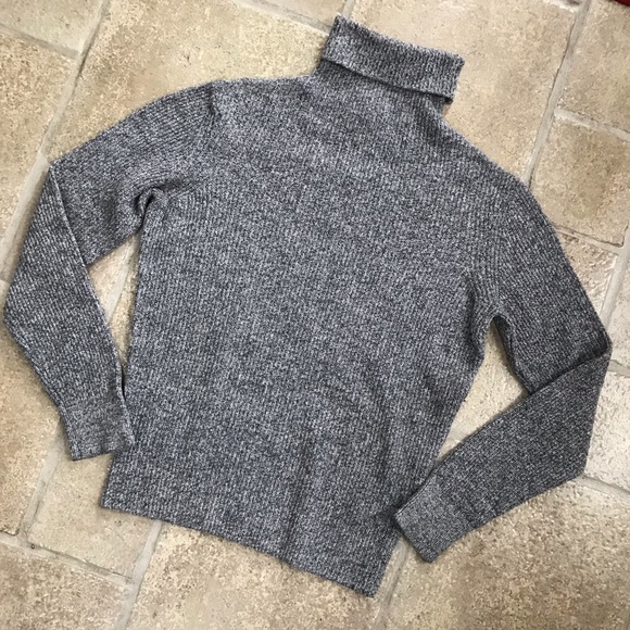 American Eagle Outfitters Sweaters - ❤️ America Eagle Grey Turtle Neck Sweater